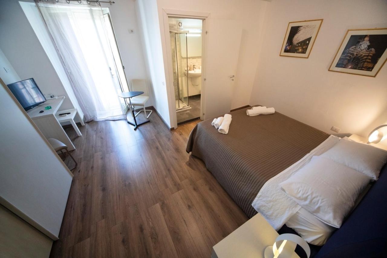 Zurria Rooms Catania Bagian luar foto