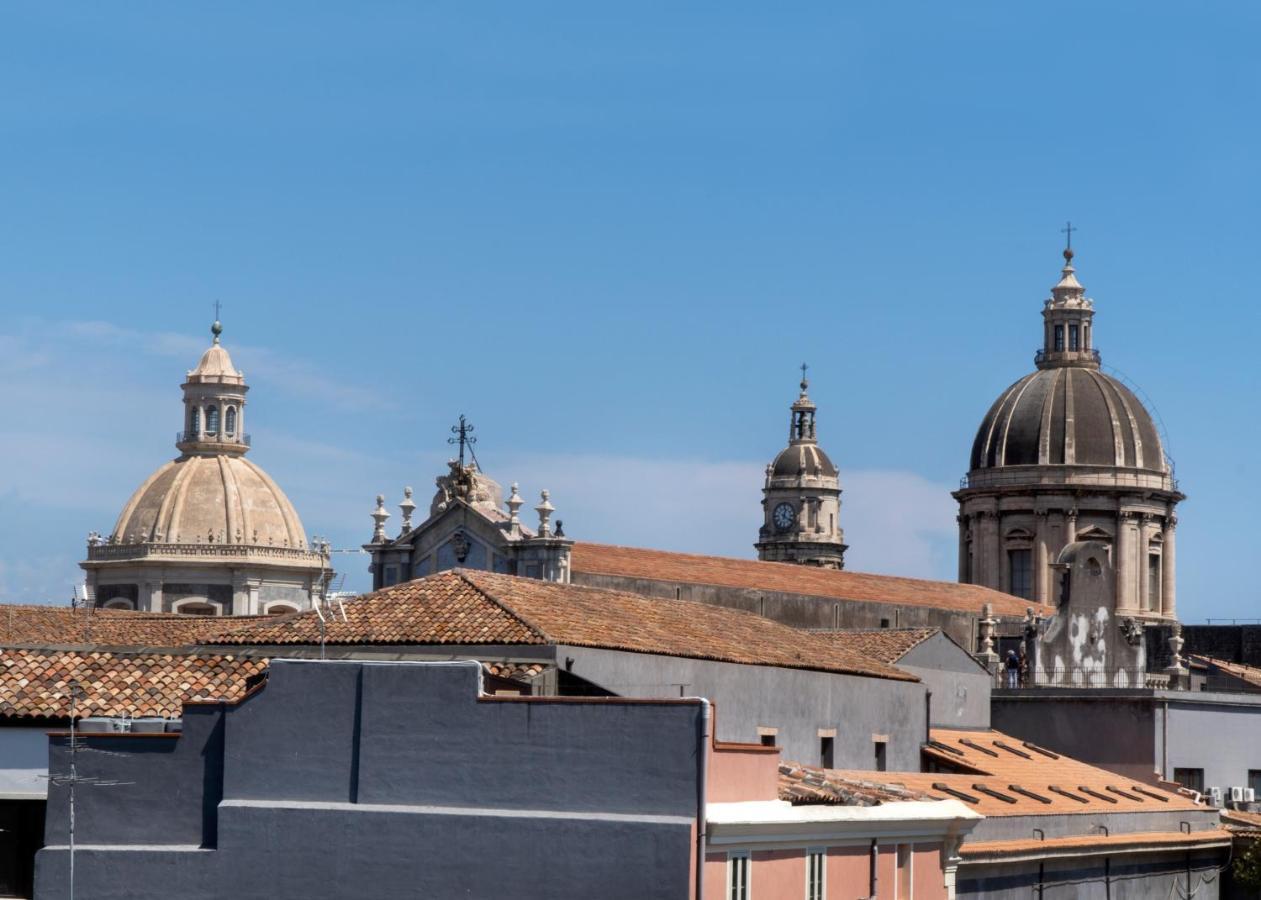 Zurria Rooms Catania Bagian luar foto