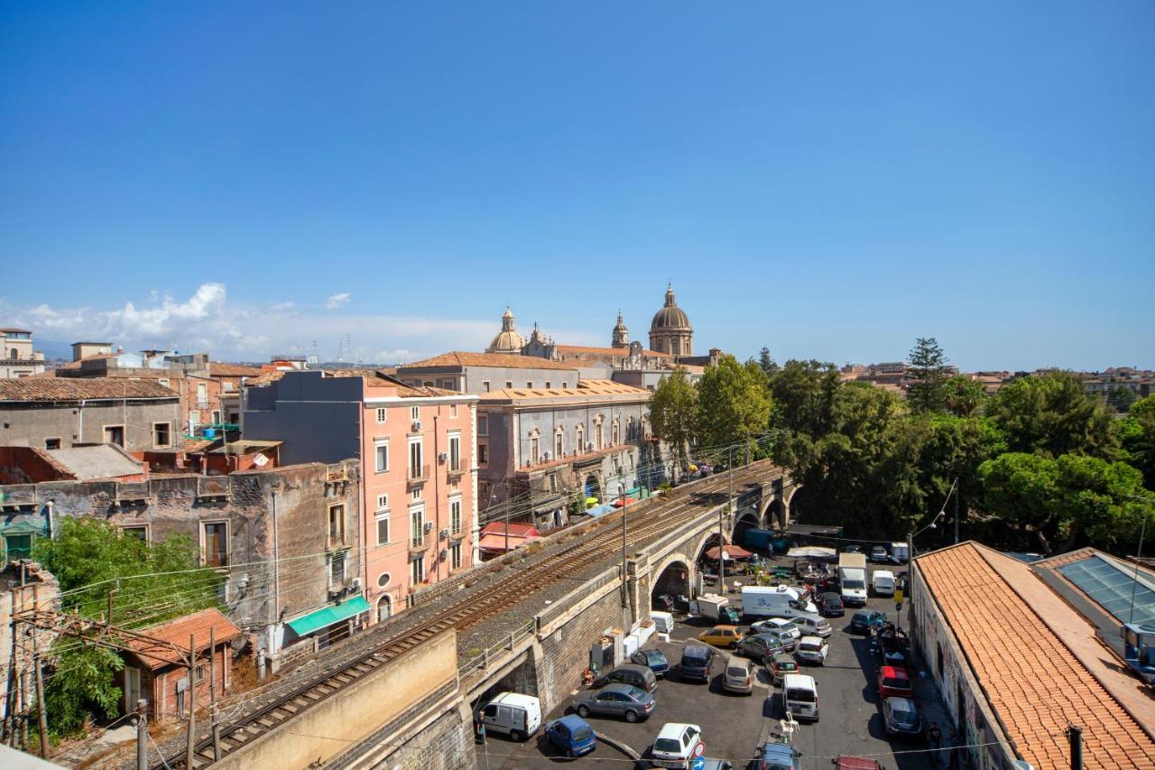 Zurria Rooms Catania Bagian luar foto