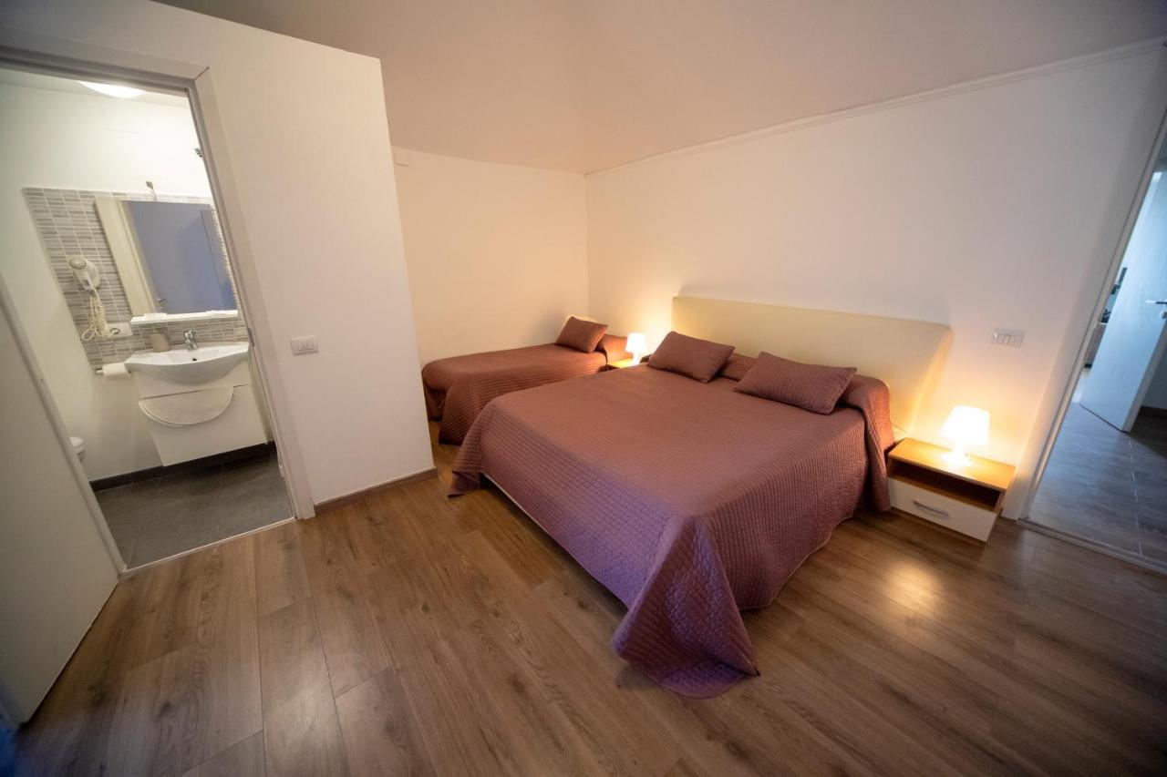 Zurria Rooms Catania Bagian luar foto