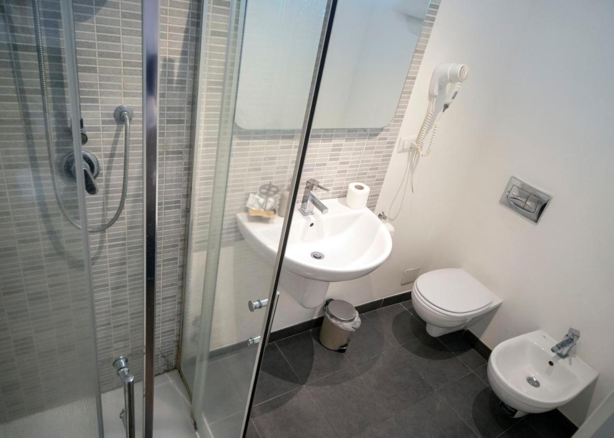 Zurria Rooms Catania Bagian luar foto